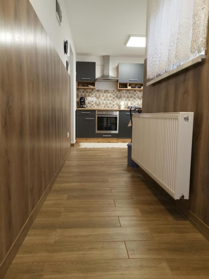 Lili Apartman Harkány Exterior foto